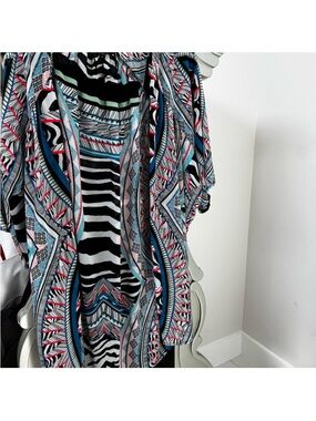 Express Multicolor Kimono Tunic in Black, Blue & Pink
